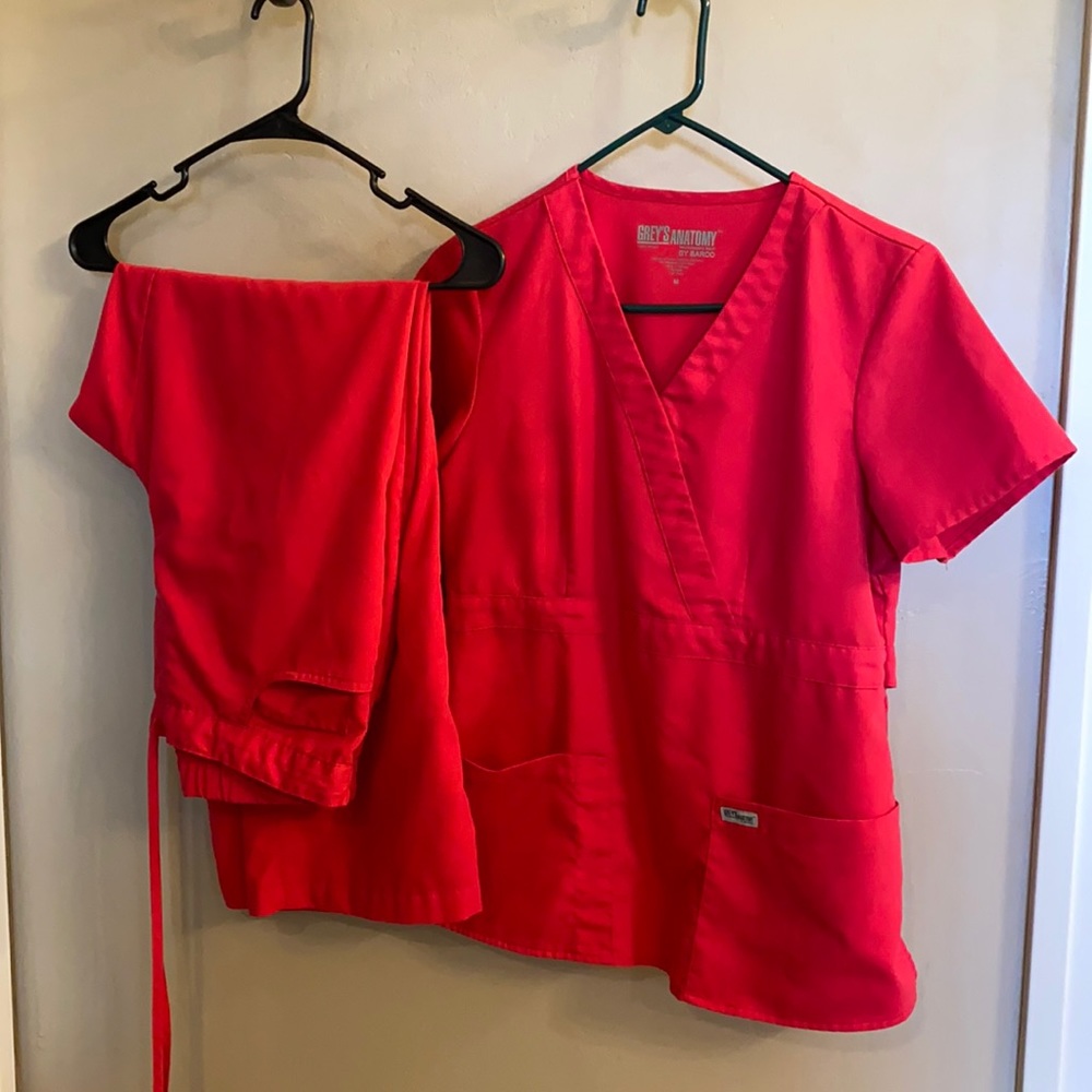 Grey’s Anatomy scrub set size Medium